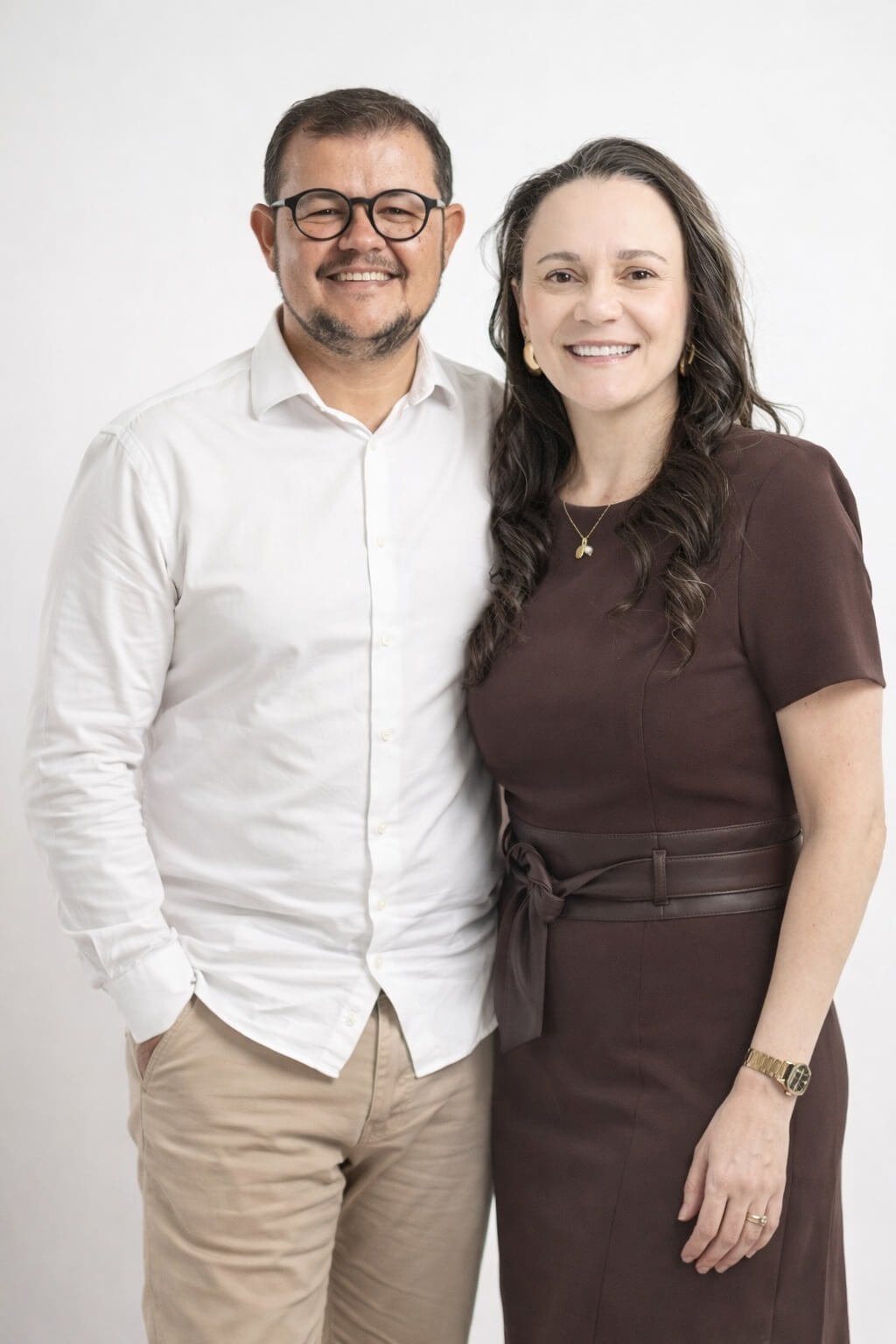 Dr Caio e Dra Larissa Fundadores da Clínica Odontológica Freitas Odontologia. Dentista em Campinas Especialistas em Implante Dentário e Faceta de Porcelana (lentes de contato dental em porcelana).